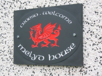 Welsh Slate Welcome Sign with Welsh Dragon